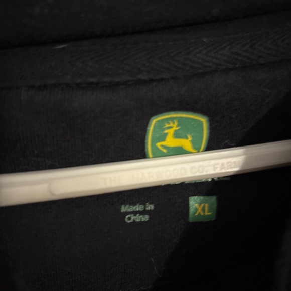 John Deere Mens Black Hoodie size XL - Picture 3 of 3